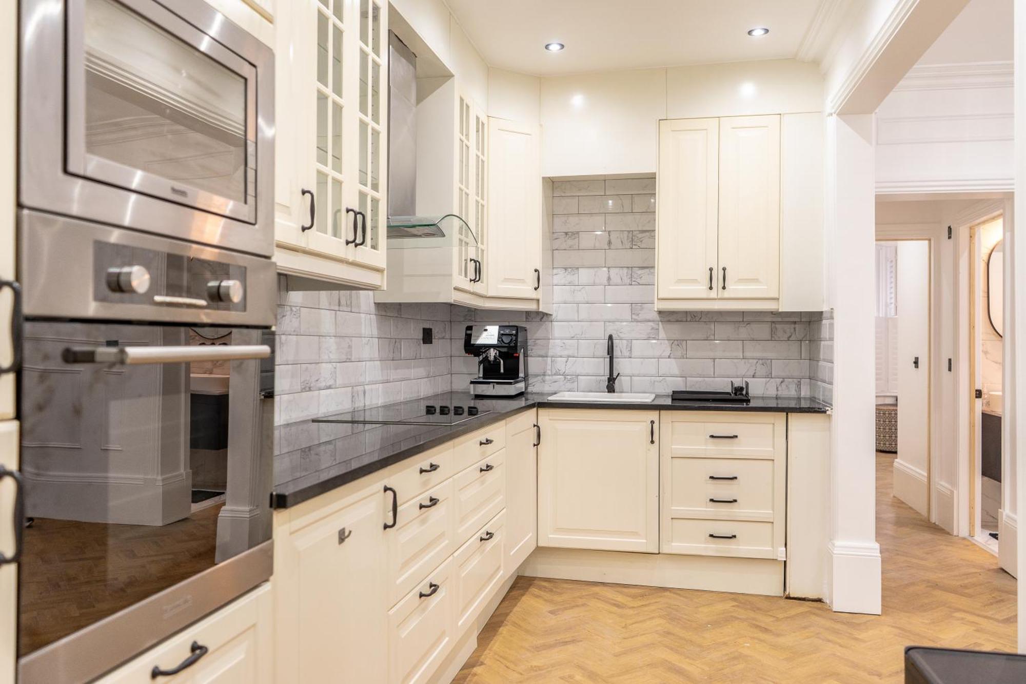 Kensington Bay View Dreams Apartment London Bagian luar foto